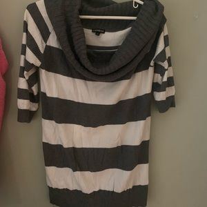 Express top gray and white stripped